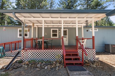 Tiny photo for 505 Udee Road, OBrien, OR 97534 (MLS # 220225094)