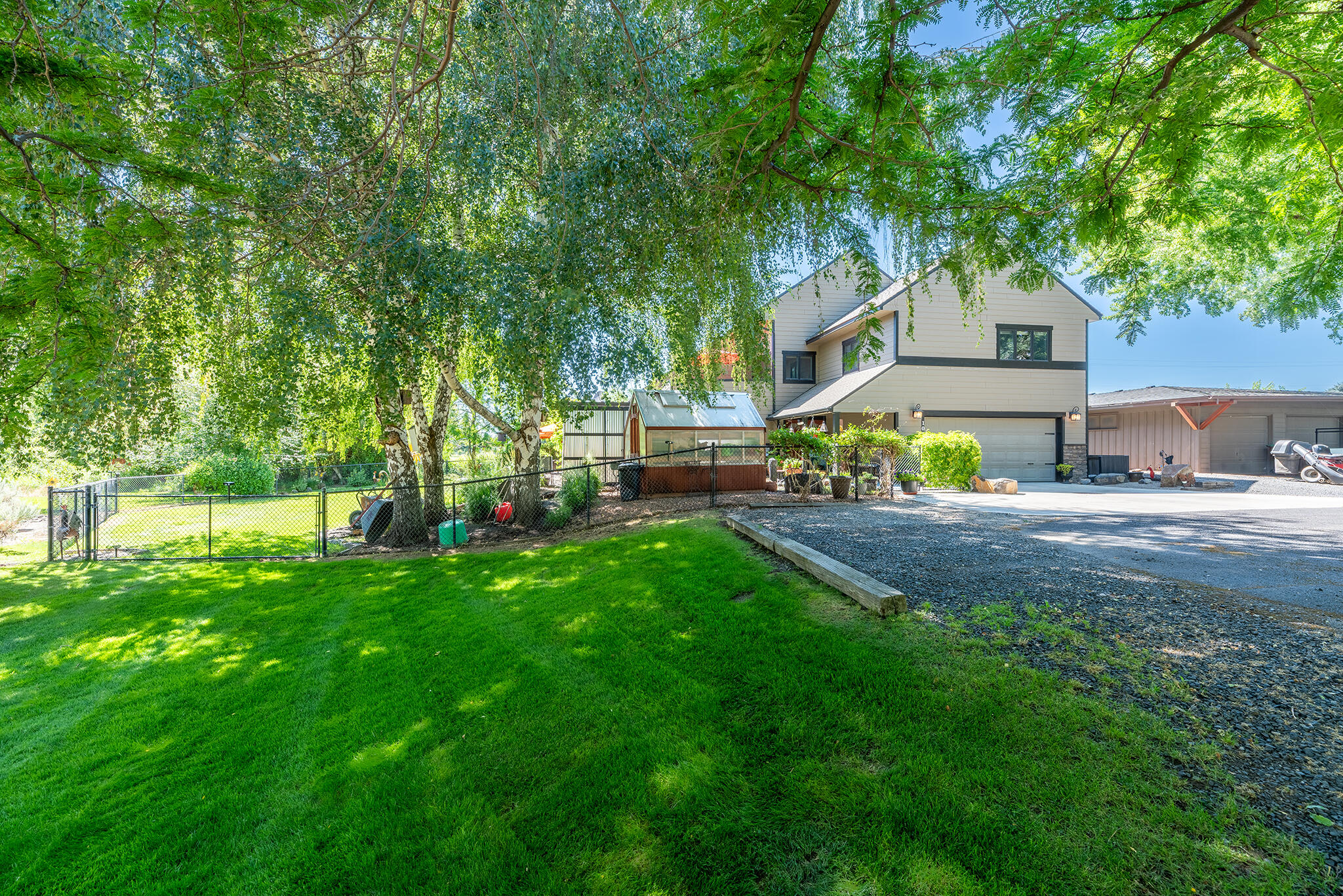 101 NE Marmot Lane