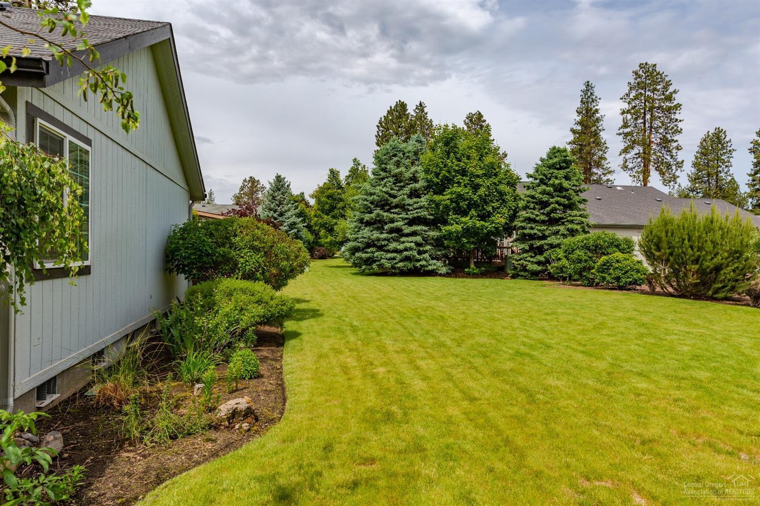 Pines At Sisters - Residential