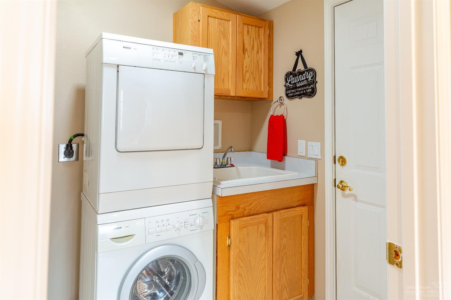 Pines At Sisters - Residential