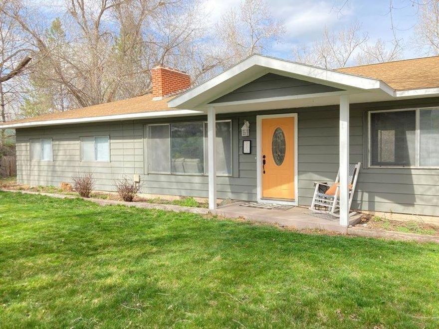Nice Family Home On The John Day River!  Located on .60 of an acre w/275 feet of river frontage, open floor plan, upgrades throughout, kitchen features breakfast bar, Oak cabinets & tile & bamboo flooring, dining area, living room w/view windows & rock hearth, 4 bedroom, 2 bath, large master w/walk in closet, heated tile floor & back patio access to hot tub, 3 types of heat & flooring,  utility room, covered patio, landscaped, shade & fruit trees, garden area, rv area, sprinkler system, tool shed, 30 x 40 carport w/shop area & sheet rocked storage room.  $365,000 #1082
(property is not in the flood zone)
