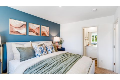 Tiny photo for 16651 Grey Pine St St, La Pine, OR 97739 (MLS # 220219599)