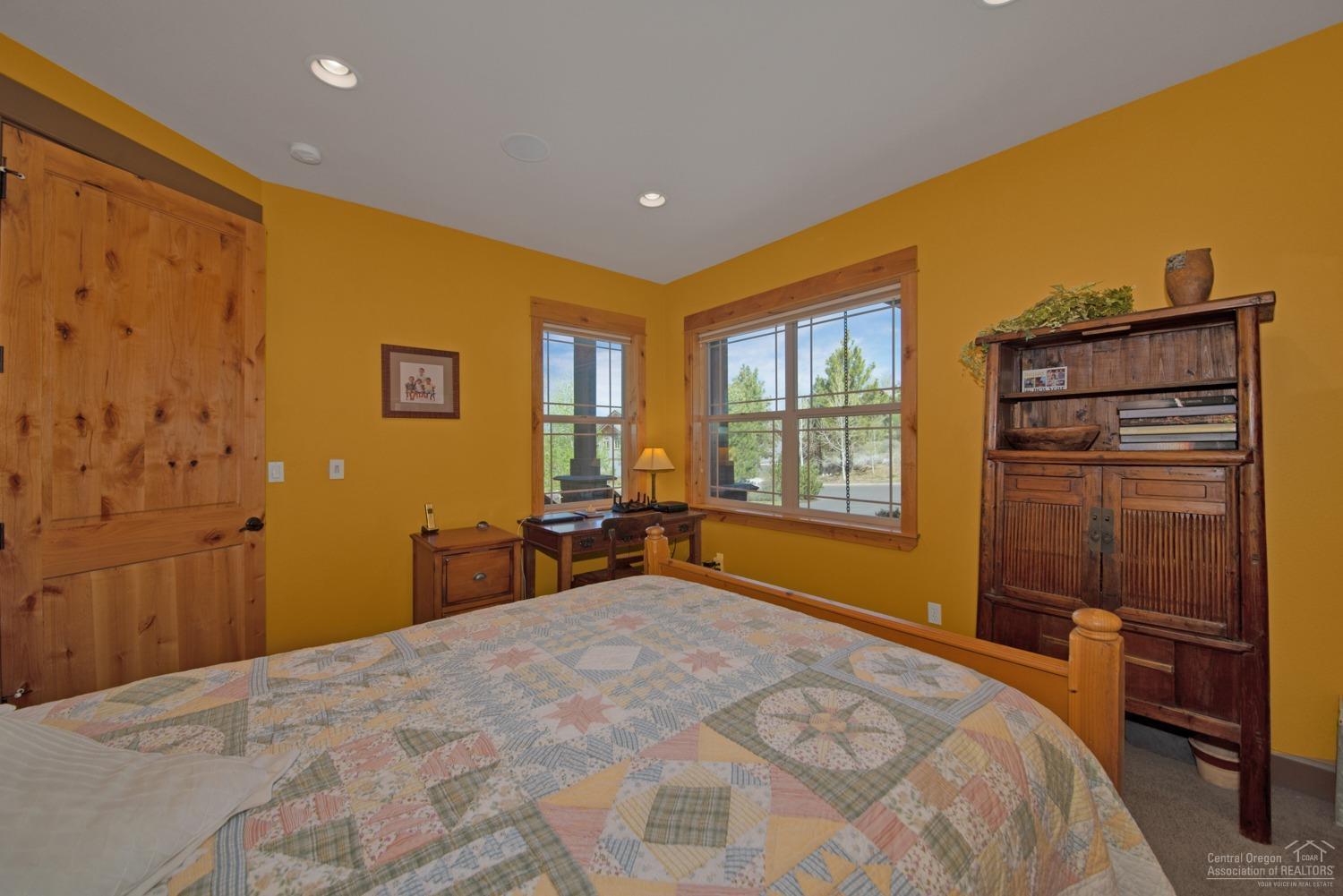 Skyliner Summit - Residential