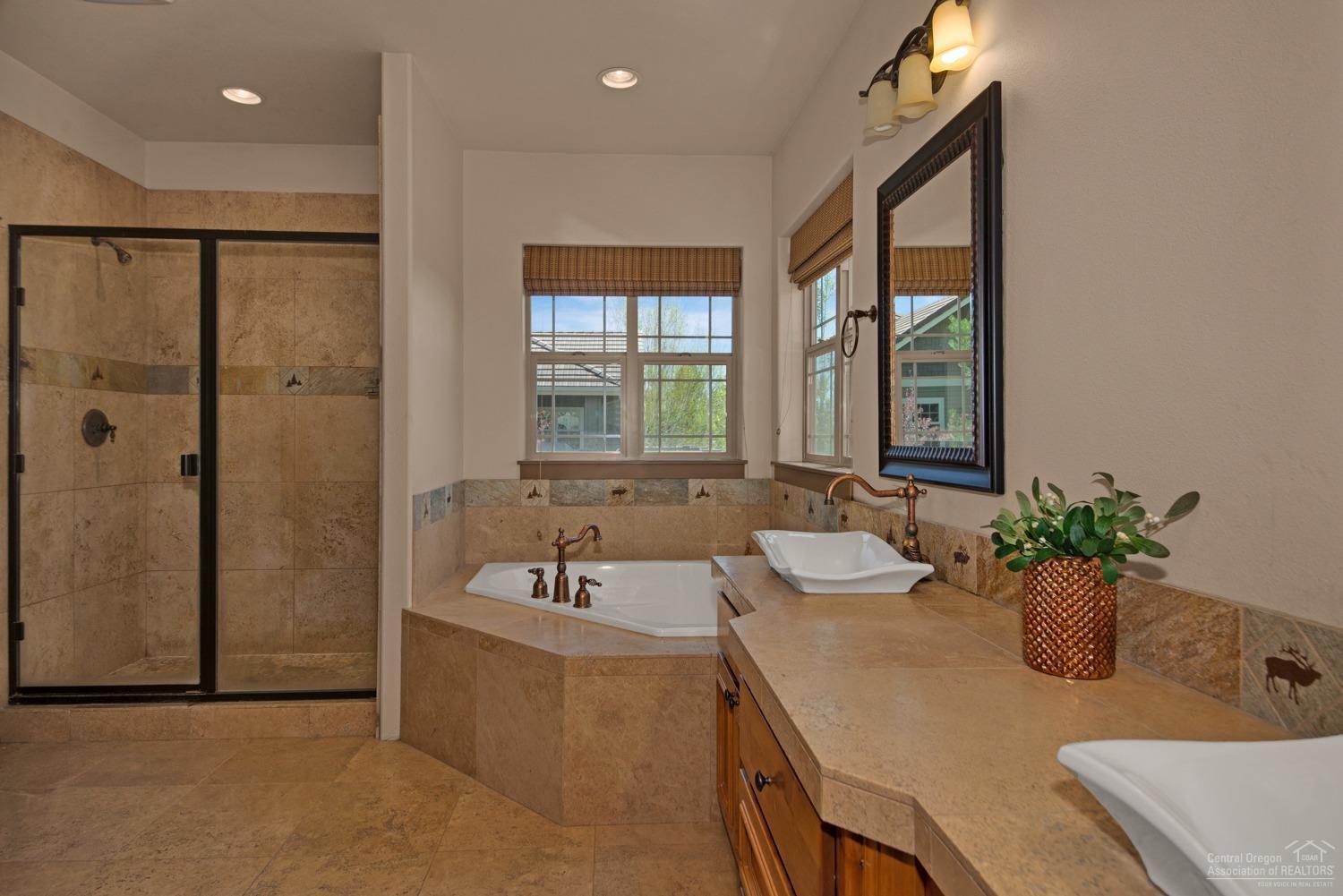 Skyliner Summit - Residential