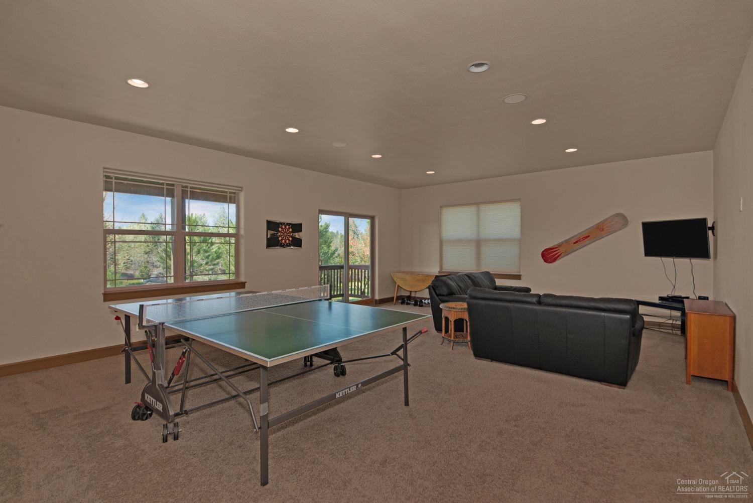 Skyliner Summit - Residential