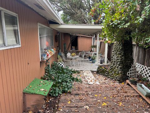Tiny photo for 225 SW Westholm Avenue, Grants Pass, OR 97526 (MLS # 220212400)