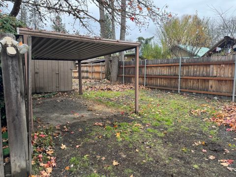 Tiny photo for 225 SW Westholm Avenue, Grants Pass, OR 97526 (MLS # 220212400)