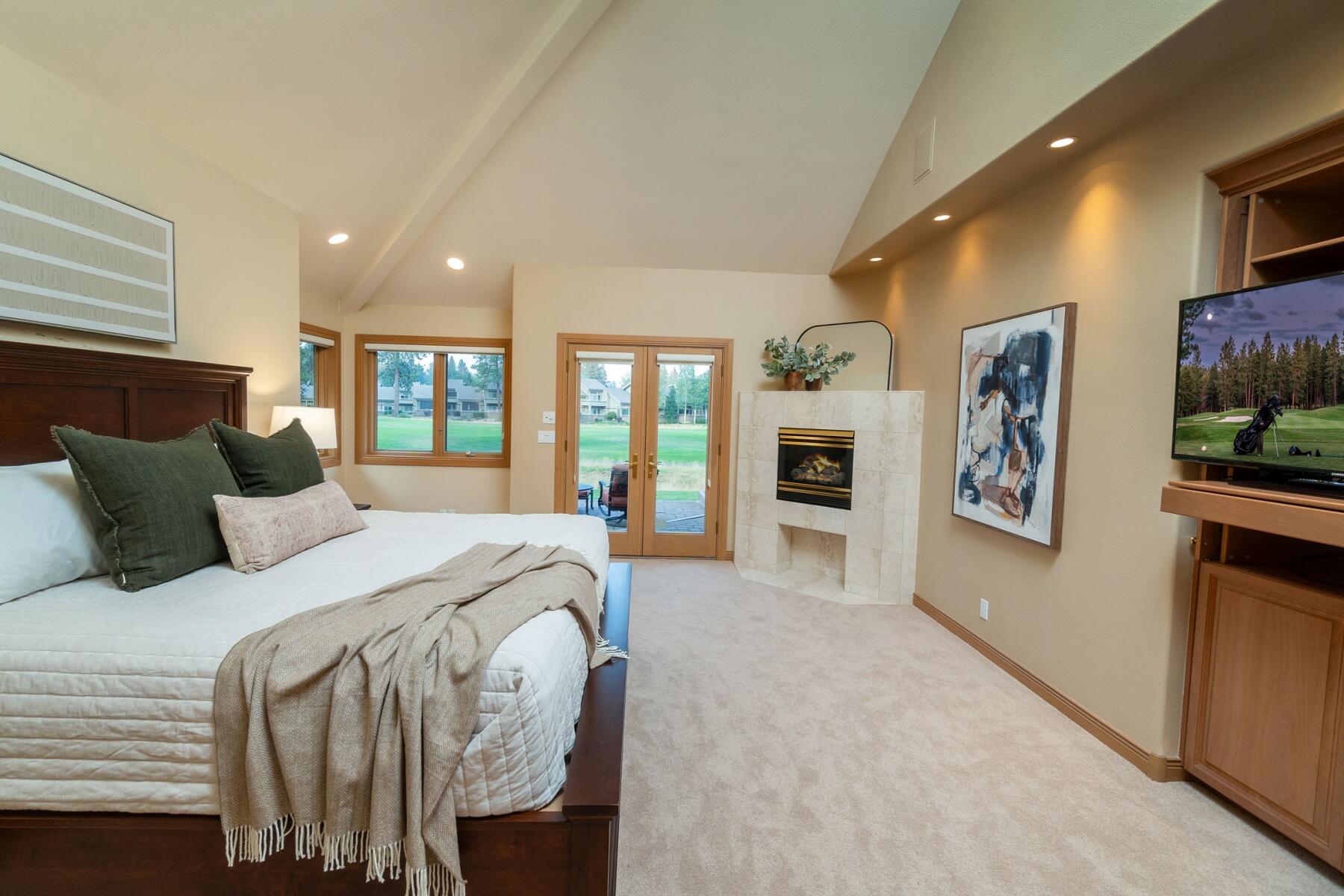 Broken Top - Residential