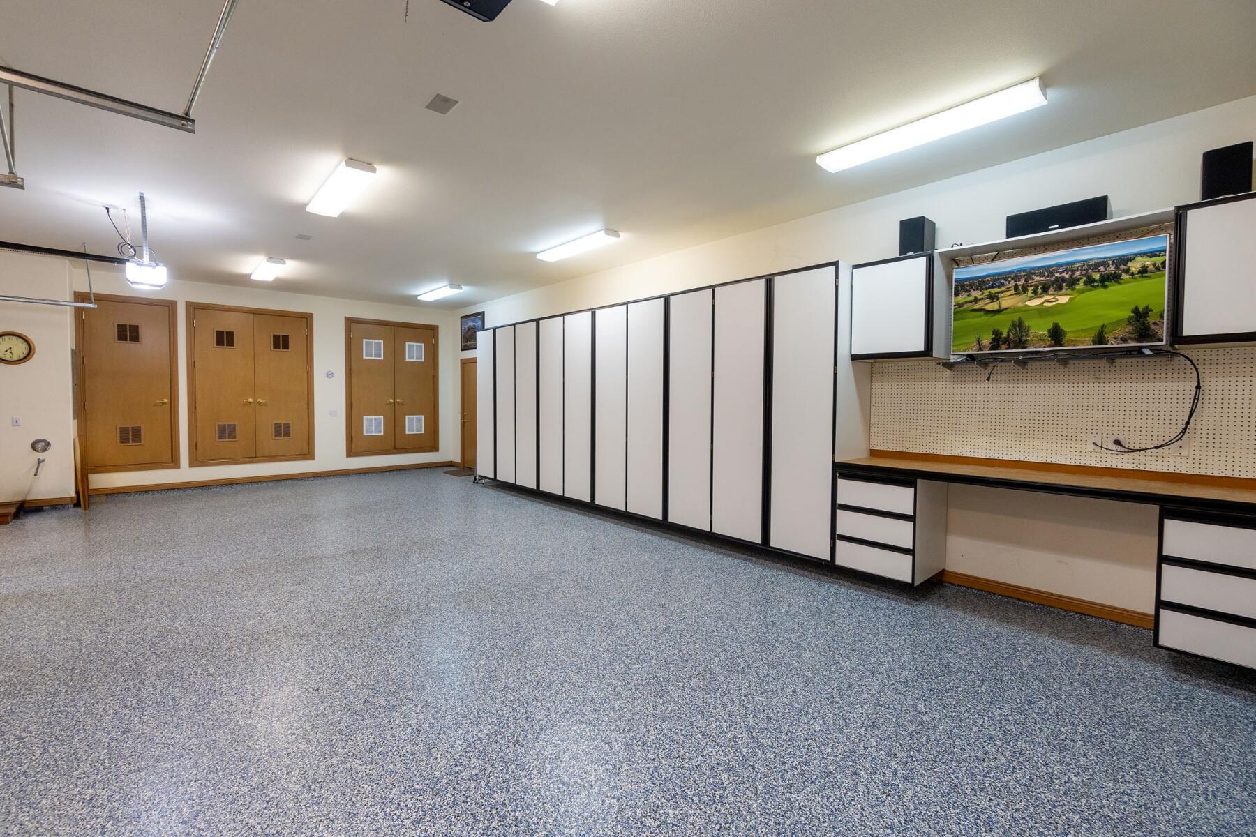 Broken Top - Residential