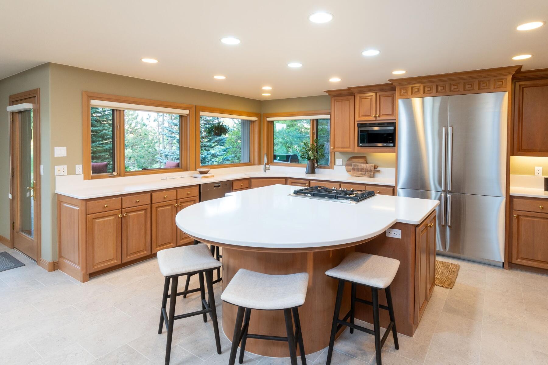 Broken Top - Residential