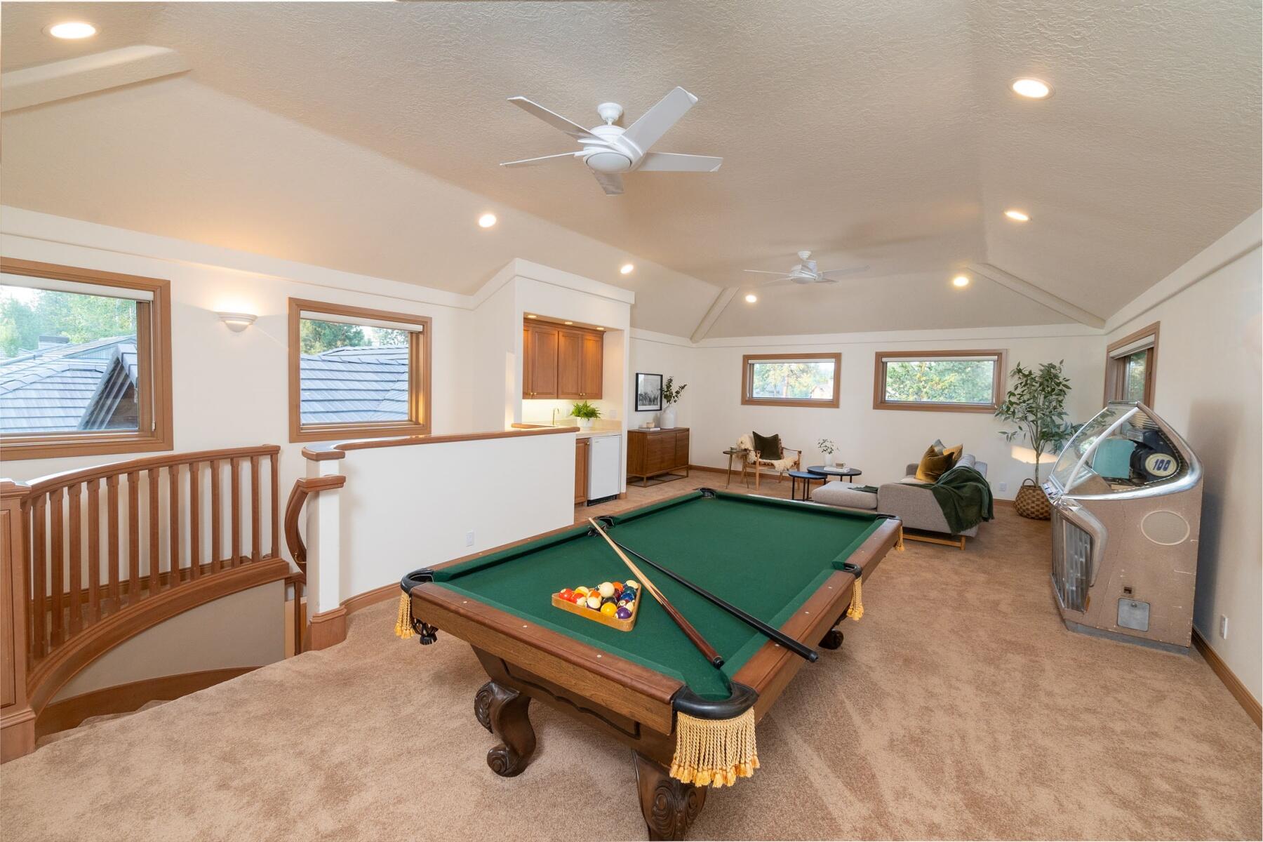 Broken Top - Residential