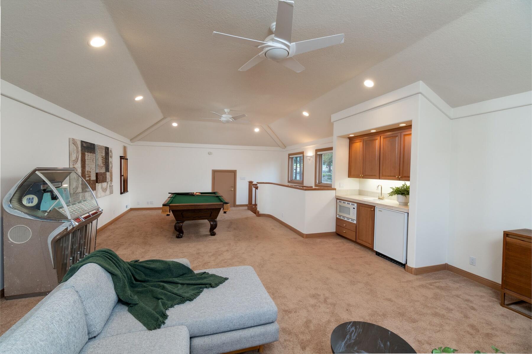 Broken Top - Residential