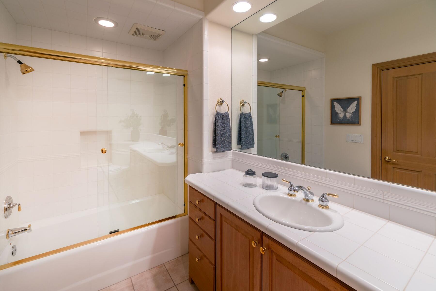 Broken Top - Residential