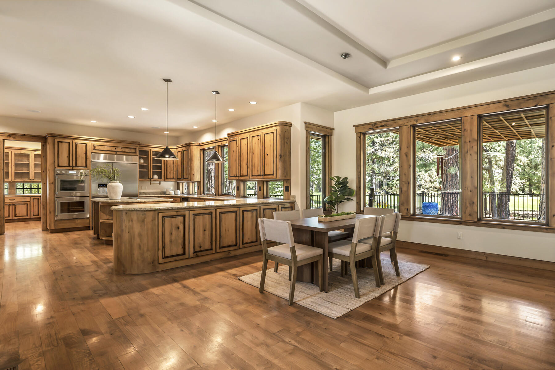 Broken Top - Residential