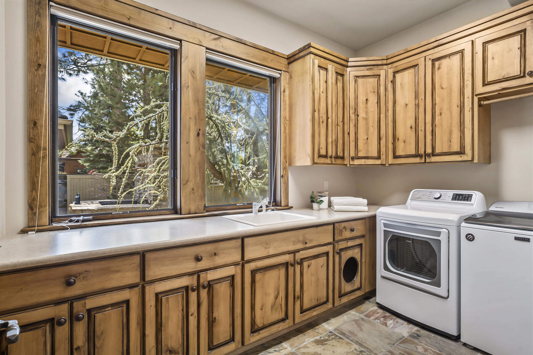 Broken Top - Residential