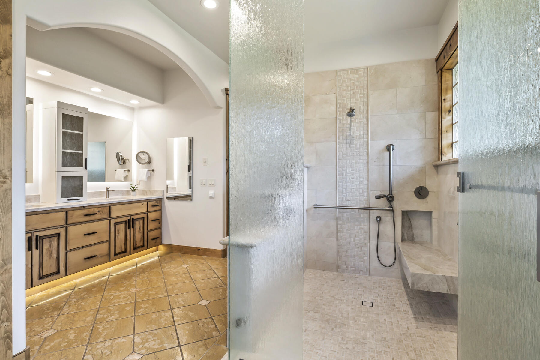 Broken Top - Residential