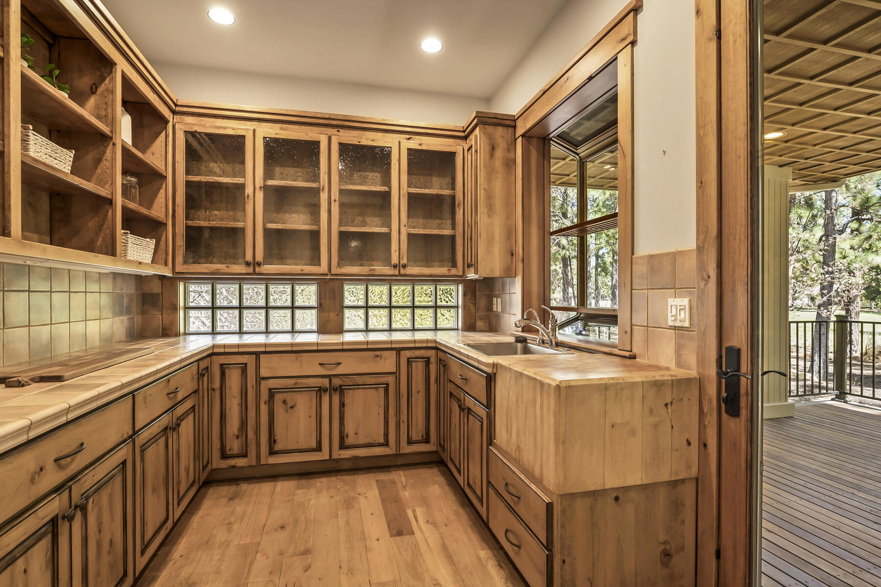 Broken Top - Residential