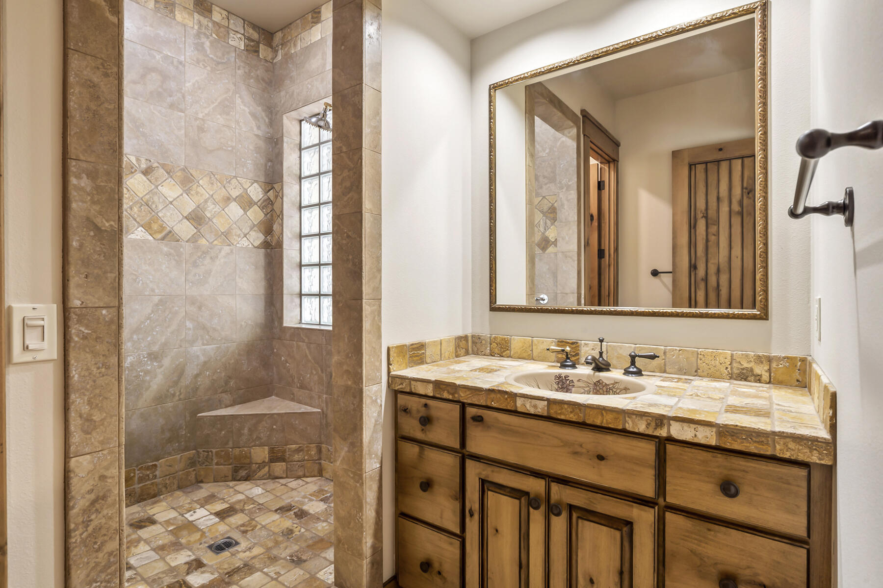 Broken Top - Residential