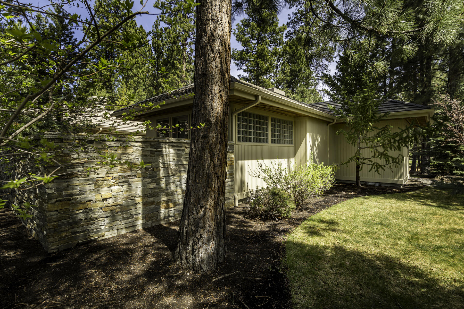 Broken Top - Residential