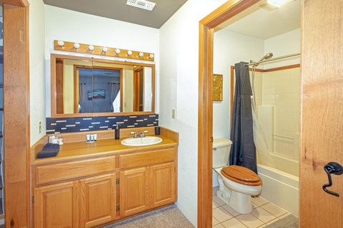 Tiny photo for 5370 Caves Highway, Cave Junction, OR 97523 (MLS # 220213930)