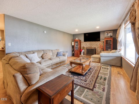 Tiny photo for 3111 Caroline Street, Klamath Falls, OR 97603 (MLS # 220223067)