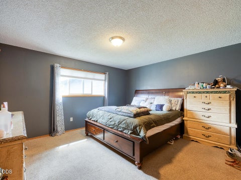 Tiny photo for 3111 Caroline Street, Klamath Falls, OR 97603 (MLS # 220223067)