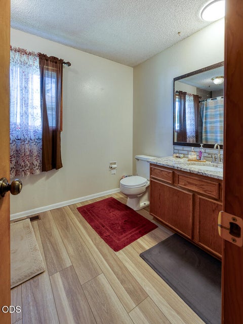 Tiny photo for 3111 Caroline Street, Klamath Falls, OR 97603 (MLS # 220223067)