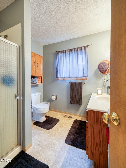 Tiny photo for 3111 Caroline Street, Klamath Falls, OR 97603 (MLS # 220223067)