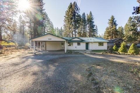 Photo of 19487 Baker Road, Bend, OR 97702 (MLS # 220228970)
