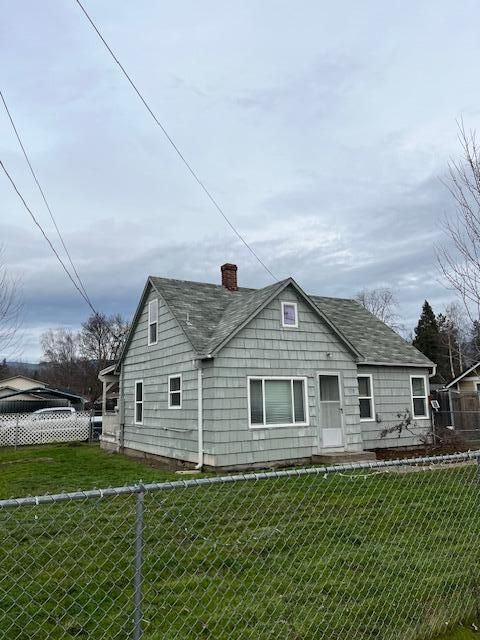 Tiny photo for 1720 SW Bridge Street, Grants Pass, OR 97526 (MLS # 220215280)
