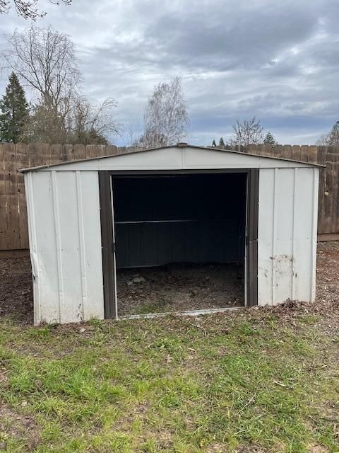 Tiny photo for 1720 SW Bridge Street, Grants Pass, OR 97526 (MLS # 220215280)