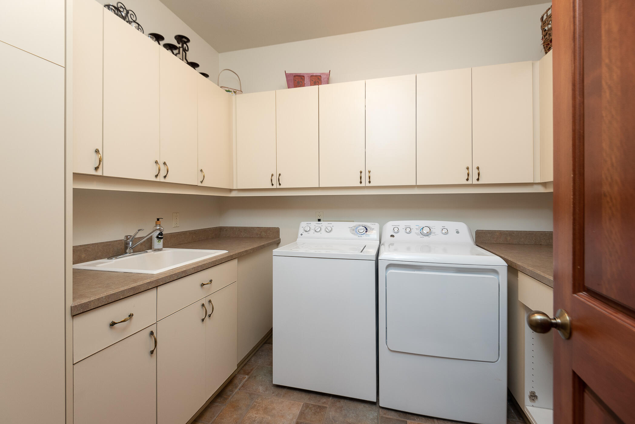 Fairway Point Villag - Residential