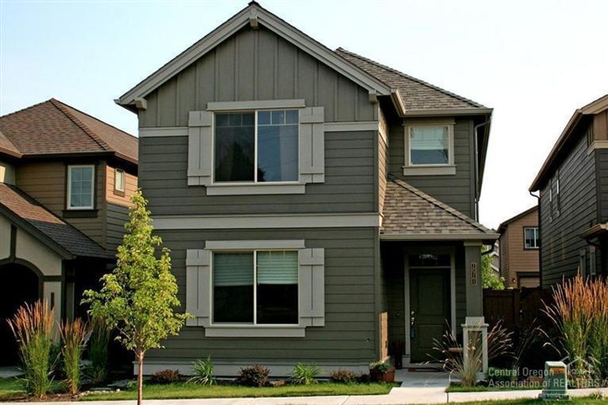 This beautiful Pahlisch home is located across from Boyd Park! In the kitchen, stainless steel appliances, large pantry, laminate wood floors, solid surface chroma quartz counters, under-mount stainless steel sink in kitchen, lots of natural light and central A/C. Upstairs, a large loft that makes a great bonus room/media room or additional living area or office. Quality throughout!