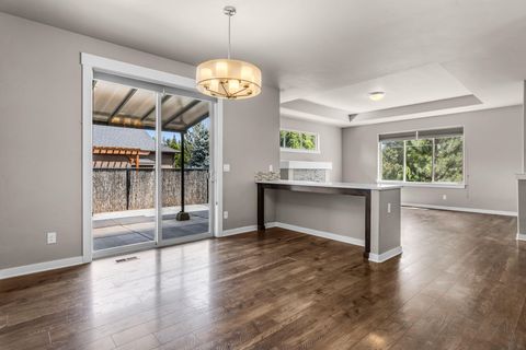 Tiny photo for 51852 Hollinshead Place, La Pine, OR 97739 (MLS # 220220782)