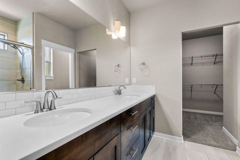Tiny photo for 51852 Hollinshead Place, La Pine, OR 97739 (MLS # 220220782)