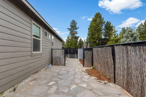 Tiny photo for 51852 Hollinshead Place, La Pine, OR 97739 (MLS # 220220782)