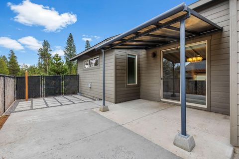 Tiny photo for 51852 Hollinshead Place, La Pine, OR 97739 (MLS # 220220782)