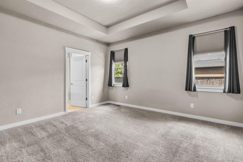 Tiny photo for 51852 Hollinshead Place, La Pine, OR 97739 (MLS # 220220782)
