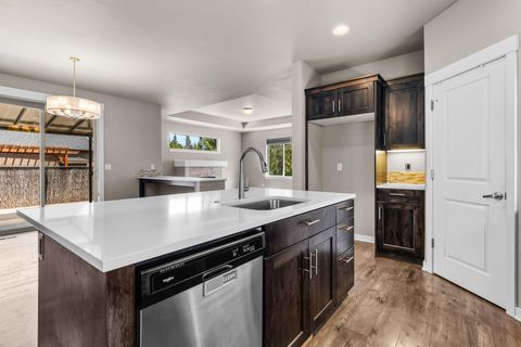 Tiny photo for 51852 Hollinshead Place, La Pine, OR 97739 (MLS # 220220782)