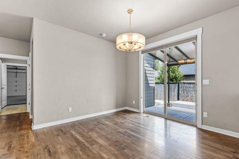 Tiny photo for 51852 Hollinshead Place, La Pine, OR 97739 (MLS # 220220782)