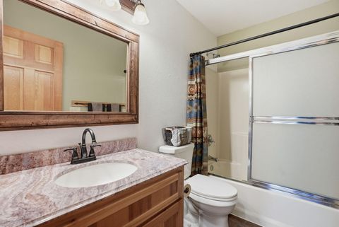 Tiny photo for 8831 Cliff Swallow Drive, Redmond, OR 97756 (MLS # 220217795)