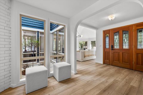 Tiny photo for 19628 Poplar Street, Bend, OR 97702 (MLS # 220217517)