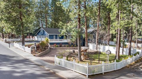 Photo of 19628 Poplar Street, Bend, OR 97702 (MLS # 220217517)