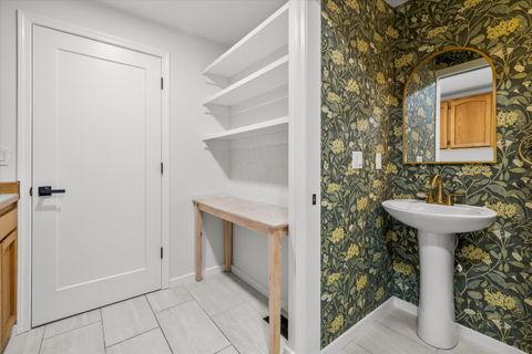 Tiny photo for 19628 Poplar Street, Bend, OR 97702 (MLS # 220217517)