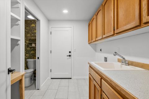 Tiny photo for 19628 Poplar Street, Bend, OR 97702 (MLS # 220217517)