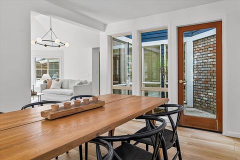 Tiny photo for 19628 Poplar Street, Bend, OR 97702 (MLS # 220217517)