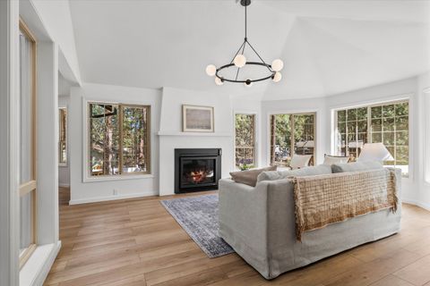 Tiny photo for 19628 Poplar Street, Bend, OR 97702 (MLS # 220217517)