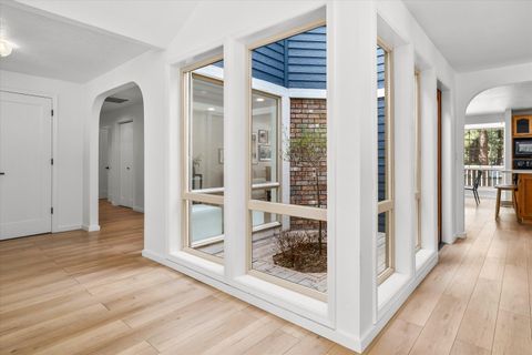 Tiny photo for 19628 Poplar Street, Bend, OR 97702 (MLS # 220217517)