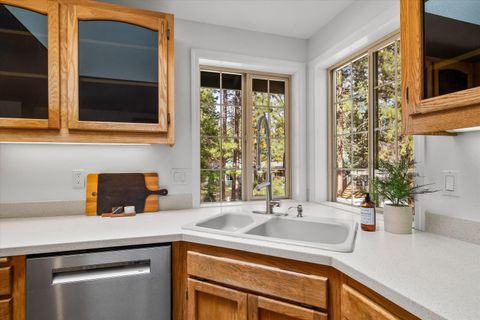 Tiny photo for 19628 Poplar Street, Bend, OR 97702 (MLS # 220217517)