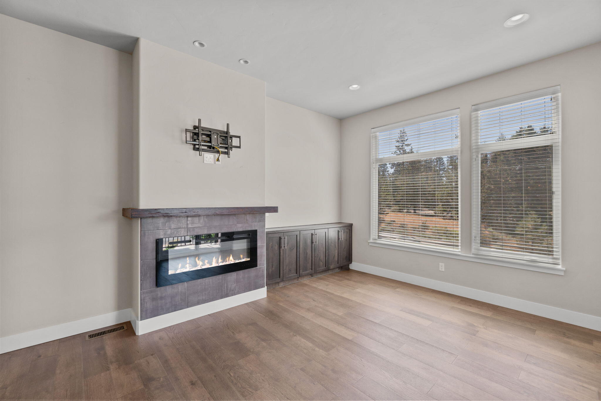 Riverwalk - Residential